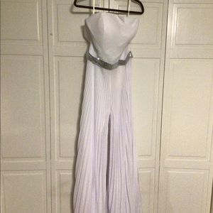 Elegant white jumpsuit